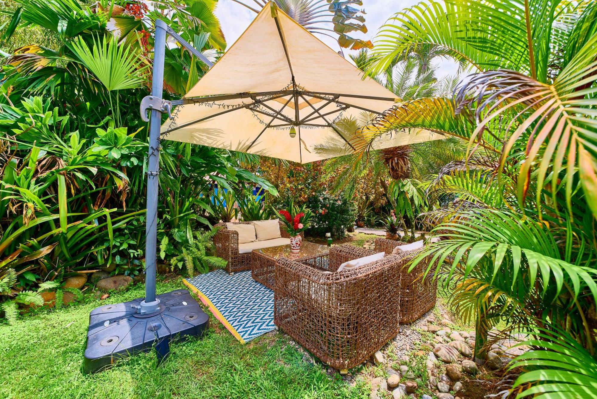 Hotel El Encanto Cahuita Exterior photo