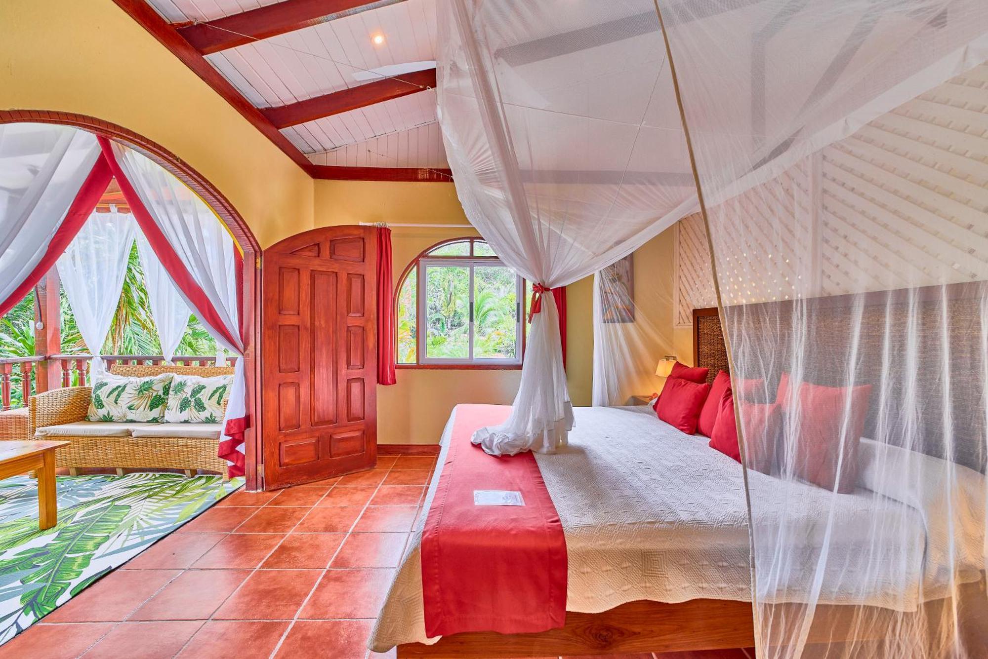 Hotel El Encanto Cahuita Exterior photo